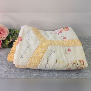Vintage Baby Nursery Blanket Quilt Nursery Rhyme Mary Lamb White Yellow 80s